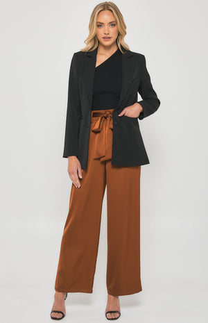 Ladies black-Fitted Blazer with front pockets-winnie and co