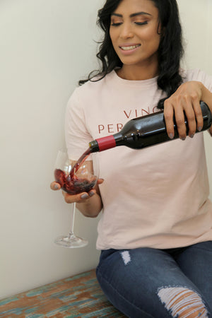 Vino Tee