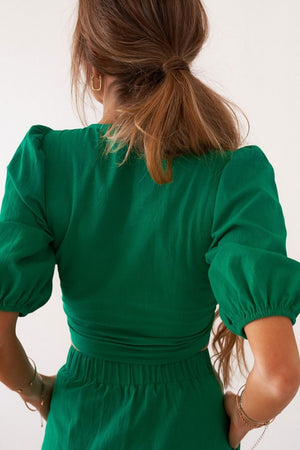 https://gigiandco.com.au/products/sundae-linen-wrap-top