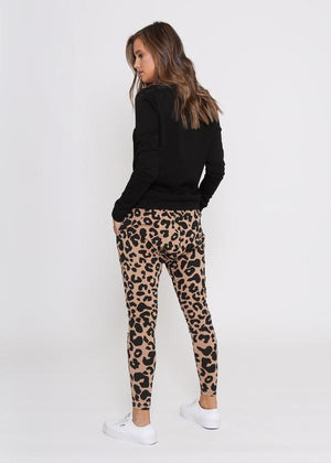 Leoni-Jordan Jogger - Tan Leopard