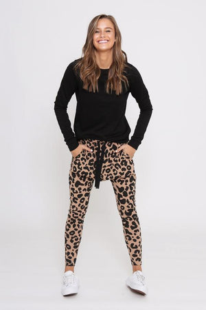 Leoni-Jordan Jogger - Tan Leopard