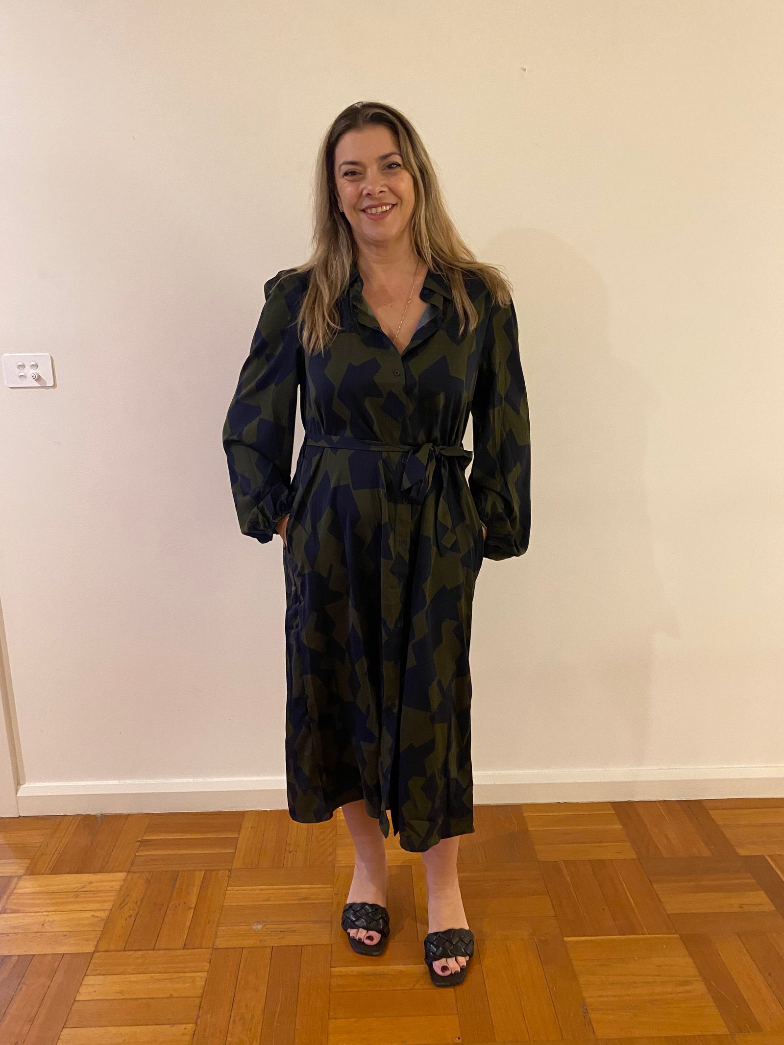 Shirt Dress with belt-Navy and green