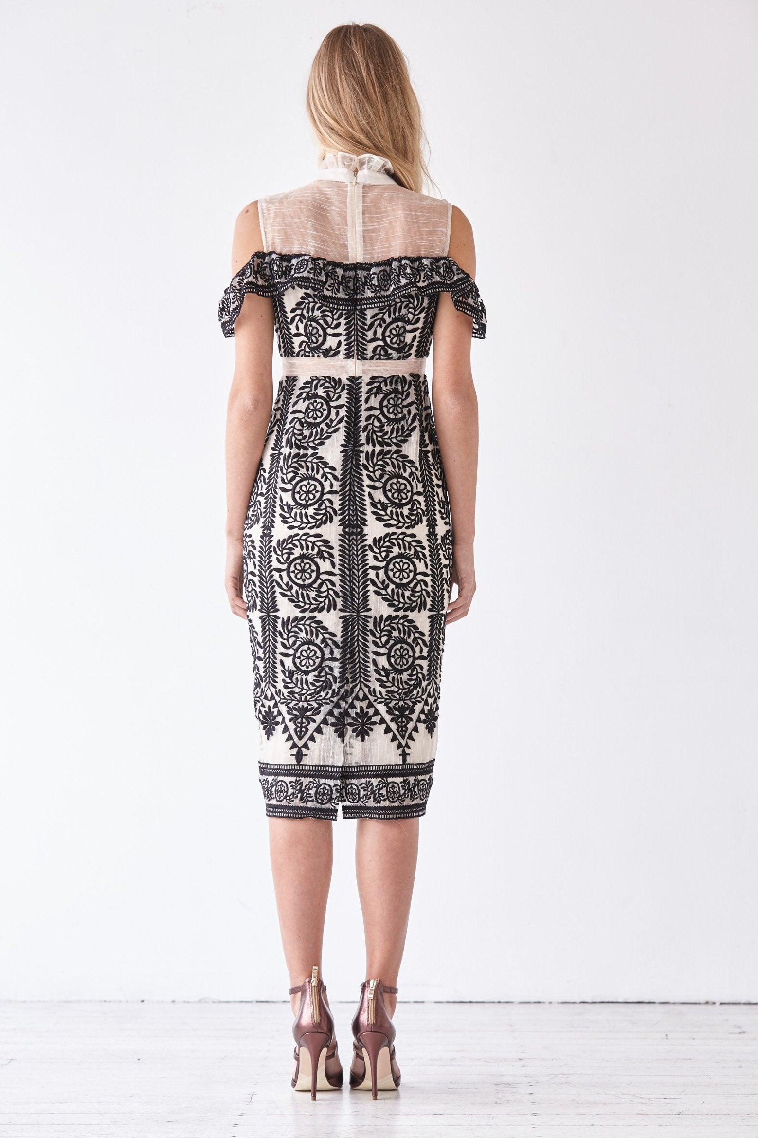 Elliatt spark outlet dress