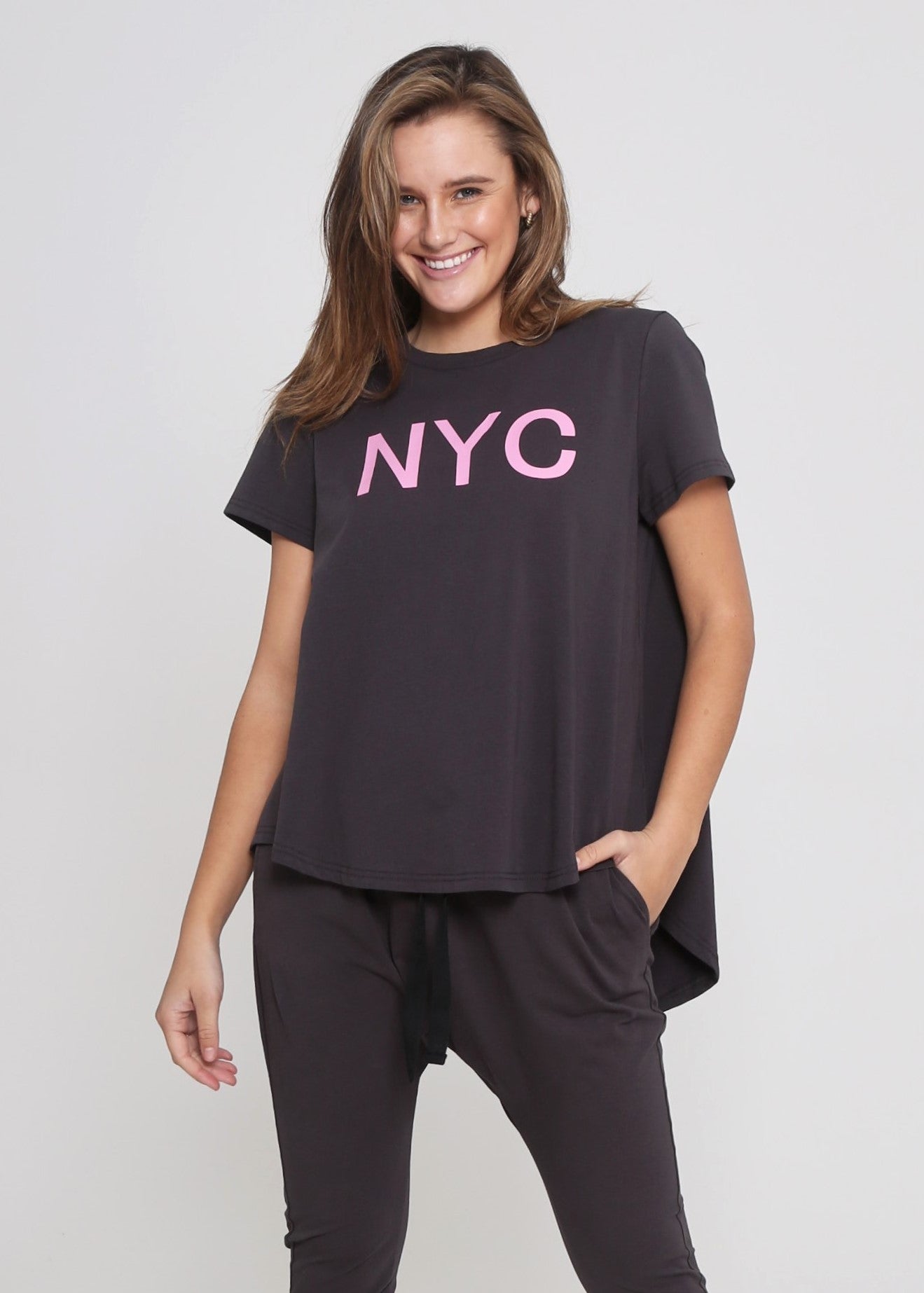 Leoni-NYC Print Tee