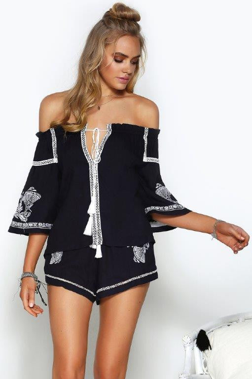 Seven Wonders Capricorn Top