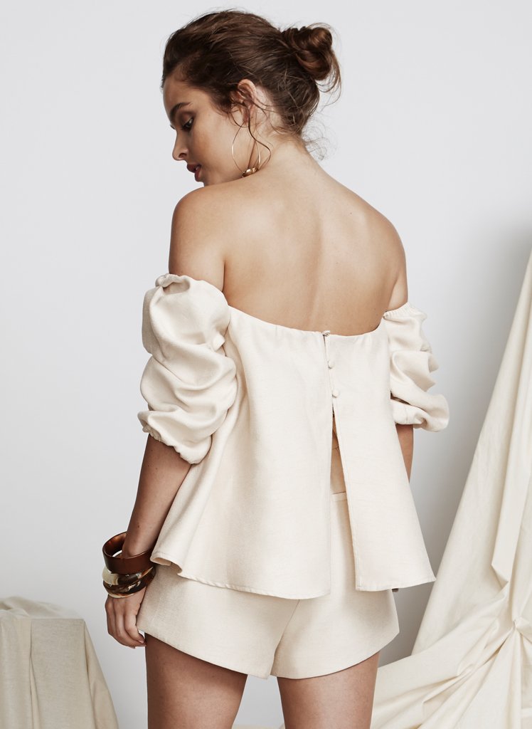 Silence Echoes Short