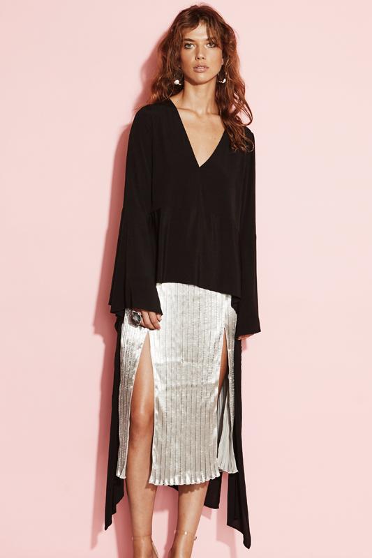 Ladies Top - Black - August {street} - Too Late Tunic Top