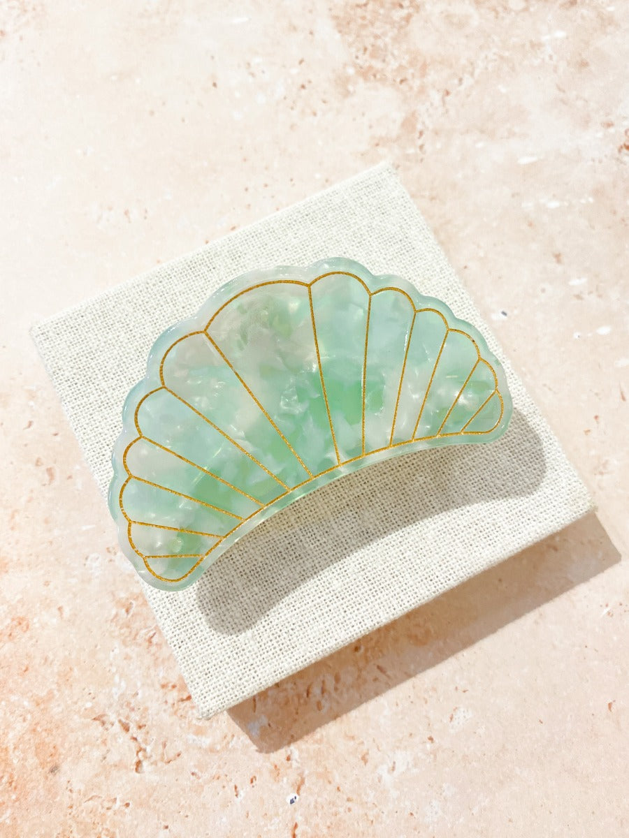 Coralia Shell Hair Clip